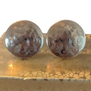 Vintage Alice Embossed Swirls Monogram Styled Gold Tone Cuff Links
